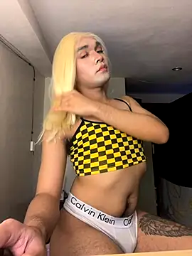 Snapshot of sissielil chatting on September 17, 8:12 am sissielil online show from September 17, 8:12 am