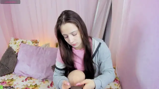 Belle Wa1ker online show from January 14, 8:08 am