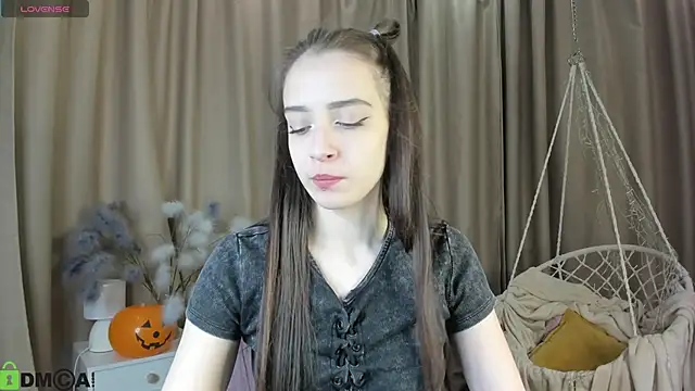 Snapshot of Belle_Wa1ker chatting on October 30, 3:09 am Belle Wa1ker online show from October 30, 3:09 am