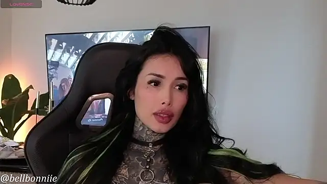 belllbonniie online show from November 20, 8:32 pm