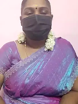 Snapshot of Tamil_Azhaghi25 chatting on October 24, 6:04 pm Tamil Azhaghi25 online show from October 24, 6:04 pm