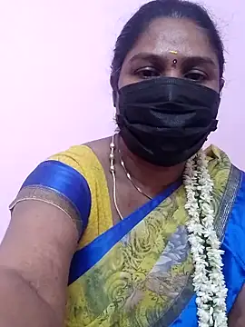 Snapshot of Tamil_Azhaghi25 chatting on September 21, 2:10 am Tamil Azhaghi25 online show from September 21, 2:10 am