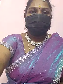 Snapshot of Tamil_Azhaghi25 chatting on October 20, 4:32 pm Tamil Azhaghi25 online show from October 20, 4:32 pm