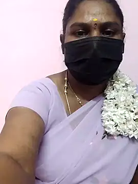 Snapshot of Tamil_Azhaghi25 chatting on September 30, 6:35 pm Tamil Azhaghi25 online show from September 30, 6:35 pm