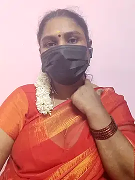 Snapshot of Tamil_Azhaghi25 chatting on October 18, 7:26 pm Tamil Azhaghi25 online show from October 18, 7:26 pm