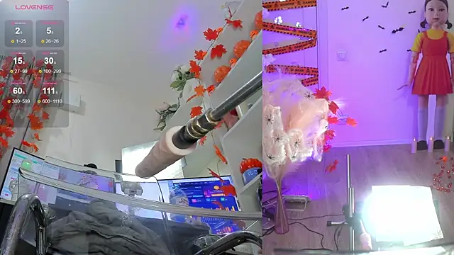 Snapshot of Ur_lil_bb chatting on October 30, 12:06 pm Ur lil bb online show from October 30, 12:06 pm