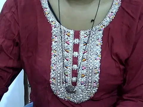 Hott Noor online show from September 8, 2:16 pm