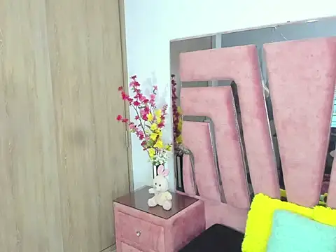 MaraKarly online show from November 11, 9:56 pm