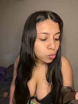  Chloe Smith online show from February 2, 6:18 pm