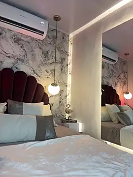 Alicia vellami online show from September 18, 4:05 pm