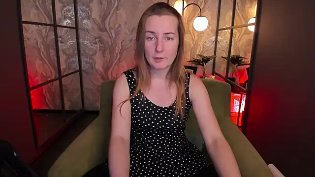 MeggySun online show from January 8, 1:37 pm