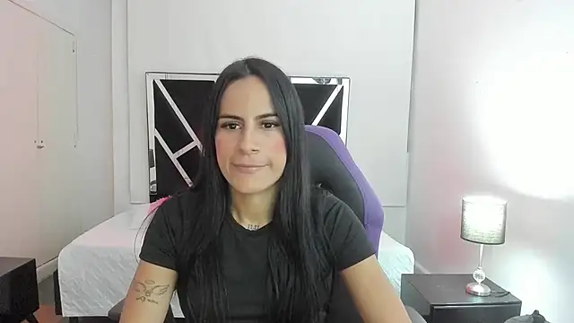 Snapshot of charlotthe_ee chatting on September 25, 7:12 pm charlotthe ee online show from September 25, 7:12 pm