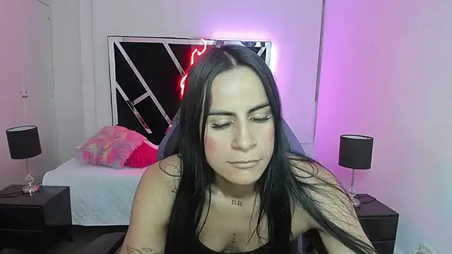 Snapshot of charlotthe_ee chatting on September 20, 9:57 pm charlotthe ee online show from September 20, 9:57 pm