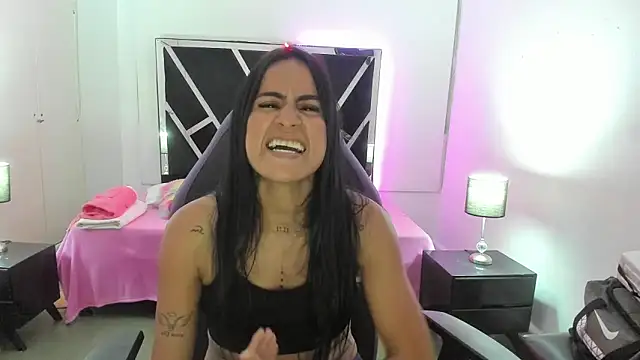 Snapshot of charlotthe_ee chatting on October 10, 7:41 pm charlotthe ee online show from October 10, 7:41 pm