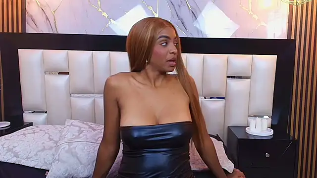 Snapshot of JanneCooper chatting on October 20, 7:39 pm JanneCooper online show from October 20, 7:39 pm