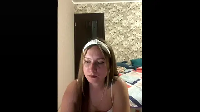 hestercorliss online show from September 18, 7:12 pm