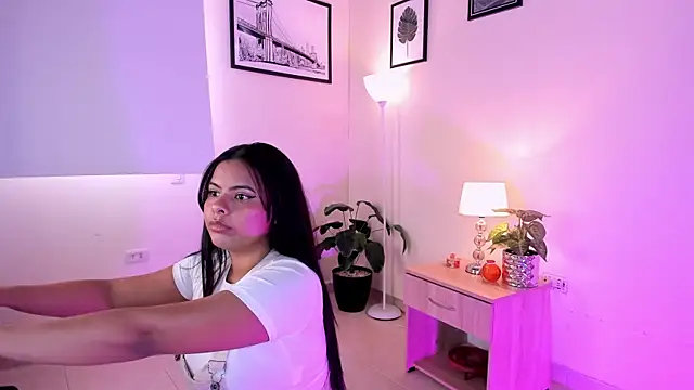 venomiie online show from October 5, 1:05 pm