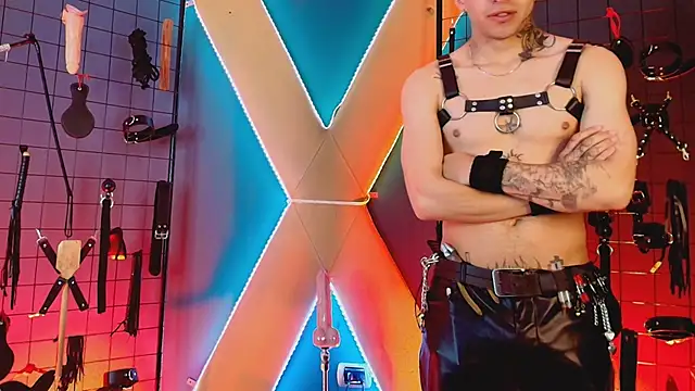 masterr bdsm   online show from October 13, 12:41 pm