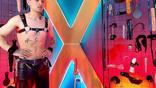 masterr bdsm   online show from October 10, 8:14 pm