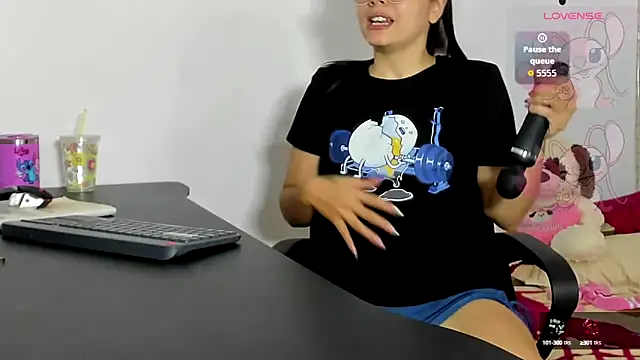 emysweetfeet online show from October 8, 2:38 am