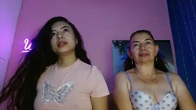 estefania 34 online show from October 6, 8:13 pm