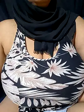 BELLA BOOBS 85 online show from September 11, 4:35 am