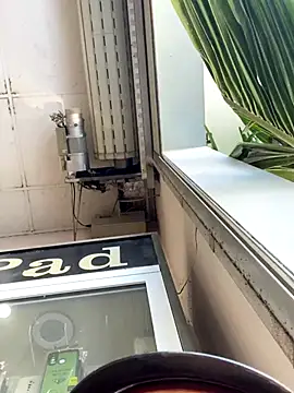 Snapshot of Helen69x chatting on October 9, 7:56 am Helen69x online show from October 9, 7:56 am