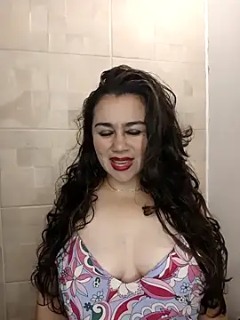 sexy-latina1 online show from September 26, 4:54 am