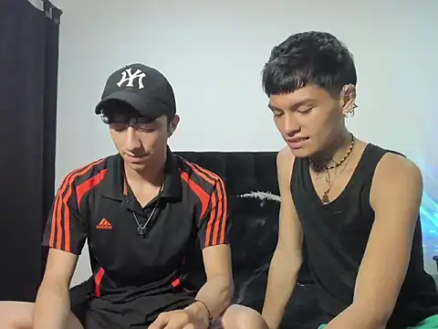 mhatias  online show from September 24, 2:43 am