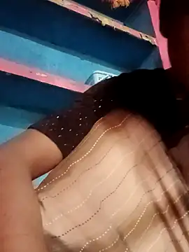 Snapshot of Hema4545 chatting on October 13, 9:34 am Hema4545 online show from October 13, 9:34 am