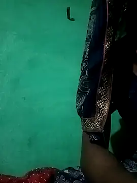 Snapshot of Hema4545 chatting on October 25, 10:05 pm Hema4545 online show from October 25, 10:05 pm