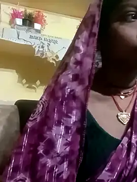 Snapshot of Hema4545 chatting on October 11, 8:44 pm Hema4545 online show from October 11, 8:44 pm