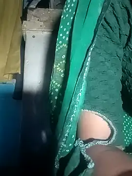 Snapshot of Hema4545 chatting on October 30, 8:16 am Hema4545 online show from October 30, 8:16 am