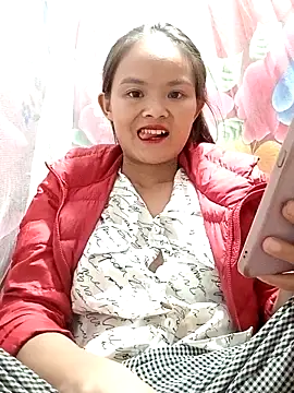 Snapshot of xinhxinhcute chatting on October 4, 8:53 am xinhxinhcute online show from October 4, 8:53 am