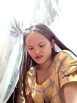 Snapshot of xinhxinhcute chatting on September 30, 1:50 pm xinhxinhcute online show from September 30, 1:50 pm