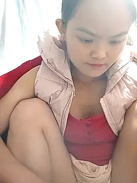 Snapshot of xinhxinhcute chatting on October 29, 2:05 am xinhxinhcute online show from October 29, 2:05 am