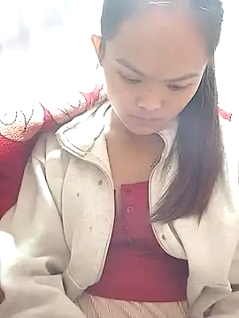 Snapshot of xinhxinhcute chatting on October 26, 1:12 am xinhxinhcute online show from October 26, 1:12 am