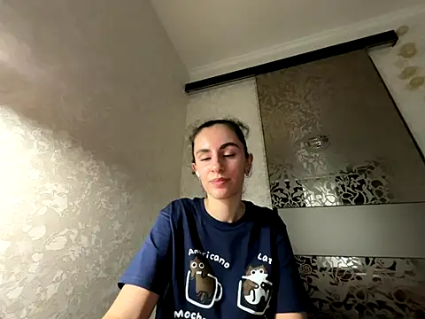 my Khaleesi online show from September 9, 2:28 pm