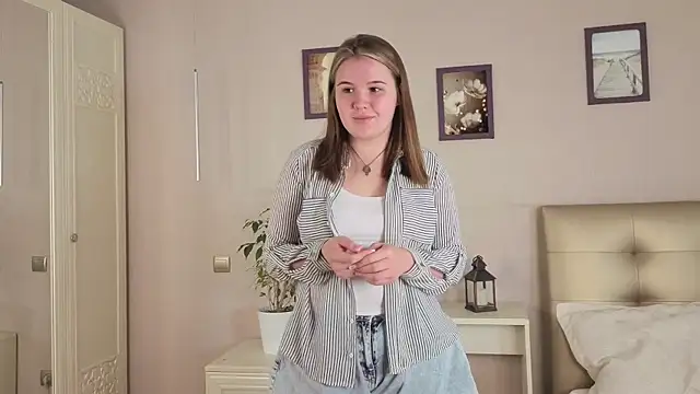 MaryCreeden online show from October 10, 6:18 am