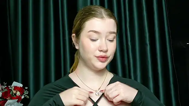 Rebecca Lace online show from October 10, 9:52 pm