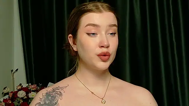 Rebecca Lace online show from October 9, 9:41 pm