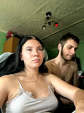 Snapshot of LoveKitty_loo chatting on September 15, 10:12 am LoveKitty loo online show from September 15, 10:12 am