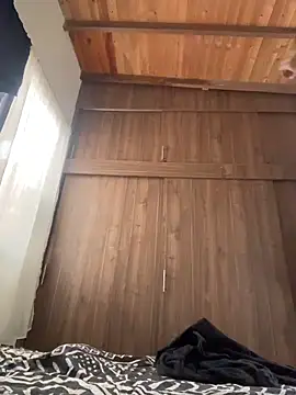 Snapshot of GiorgiaLuxee chatting on October 31, 1:15 pm GiorgiaLuxee online show from October 31, 1:15 pm