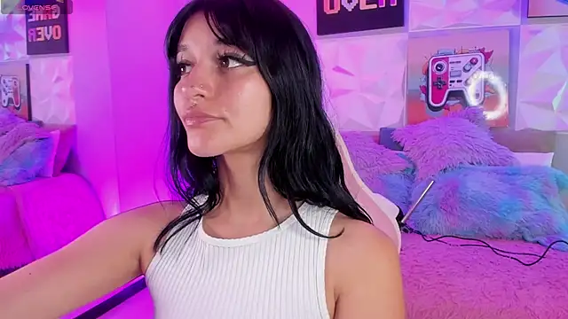 LindaWz  online show from October 7, 4:28 am