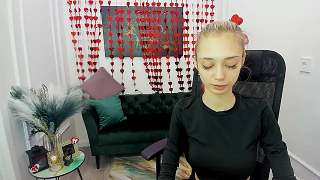 EmilyGraydis online show from February 16, 7:36 pm