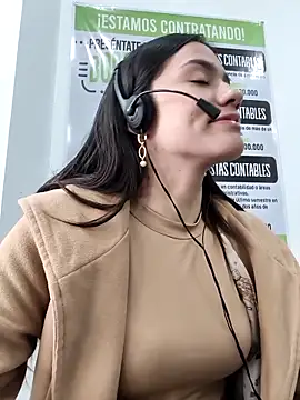 CHARLOTTE  05 online show from November 15, 1:01 pm