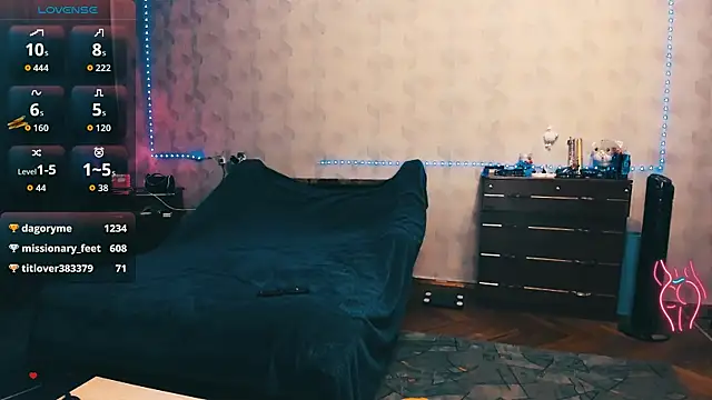 EllenSky  online show from October 23, 7:09 pm