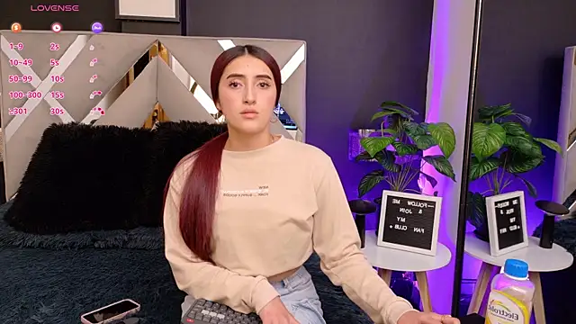 Snapshot of Miia_bunny chatting on October 11, 9:06 pm Miia bunny online show from October 11, 9:06 pm