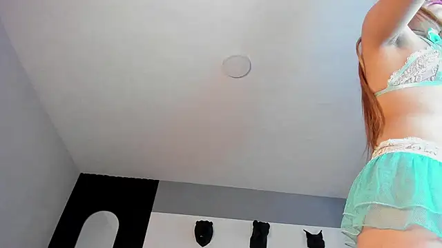 Val Oconner online show from October 18, 3:20 am