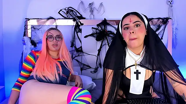 Snapshot of Aria_Scott chatting on October 31, 2:10 pm Aria Scott online show from October 31, 2:10 pm